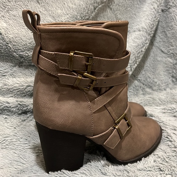 JustFab Taupe Buckle Boots - Picture 4 of 4